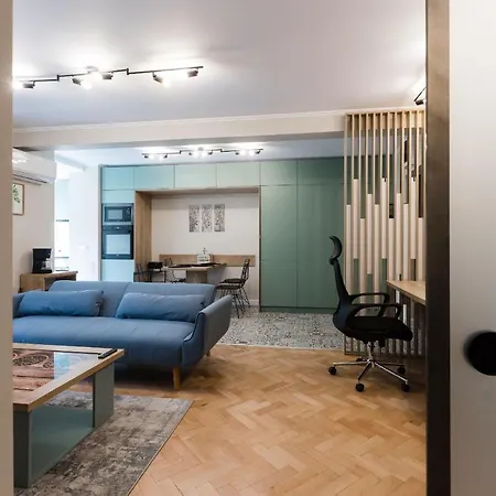 Joy City Victoriei 7d-8 *