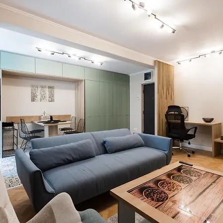 Joy City Victoriei 7d-8 *